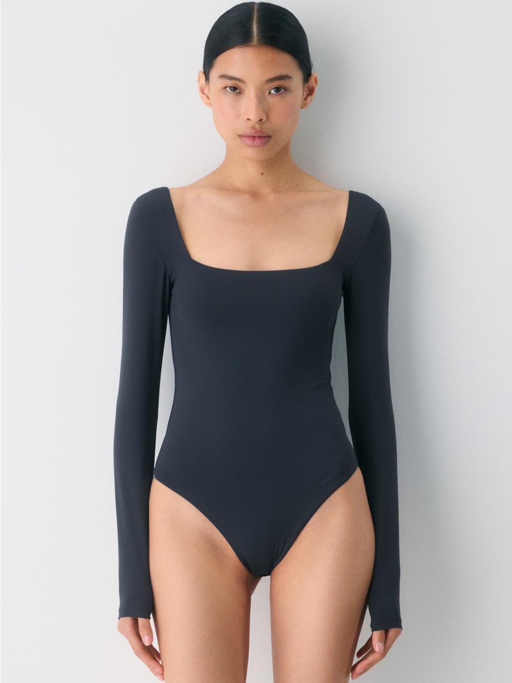 Aritzia Babaton Navy Original Contour Headway Bodysuit